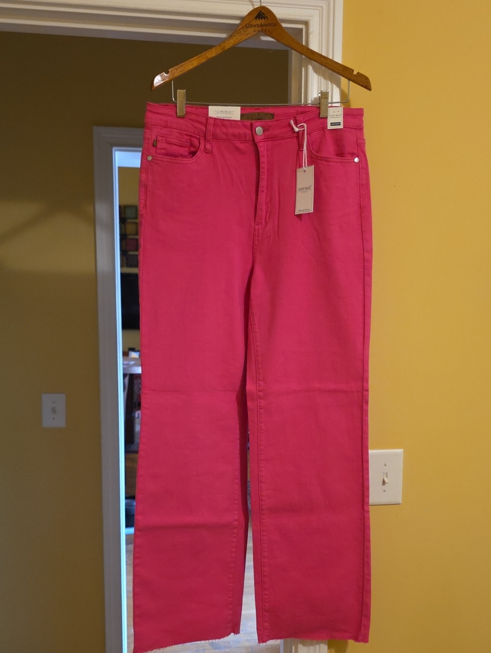 Judy Blue High-Rise Straight Jeans